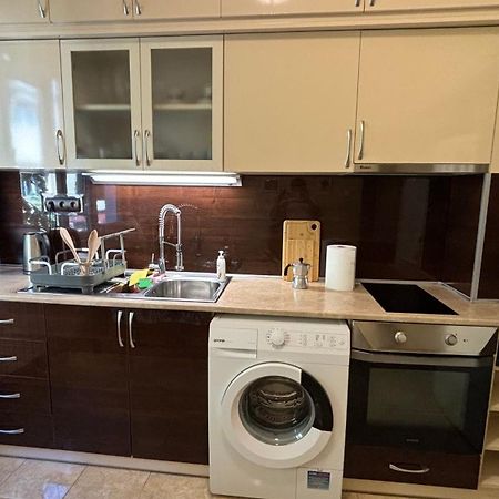 Quiet 2 Bedrooms Downtown Apart Софія Екстер'єр фото