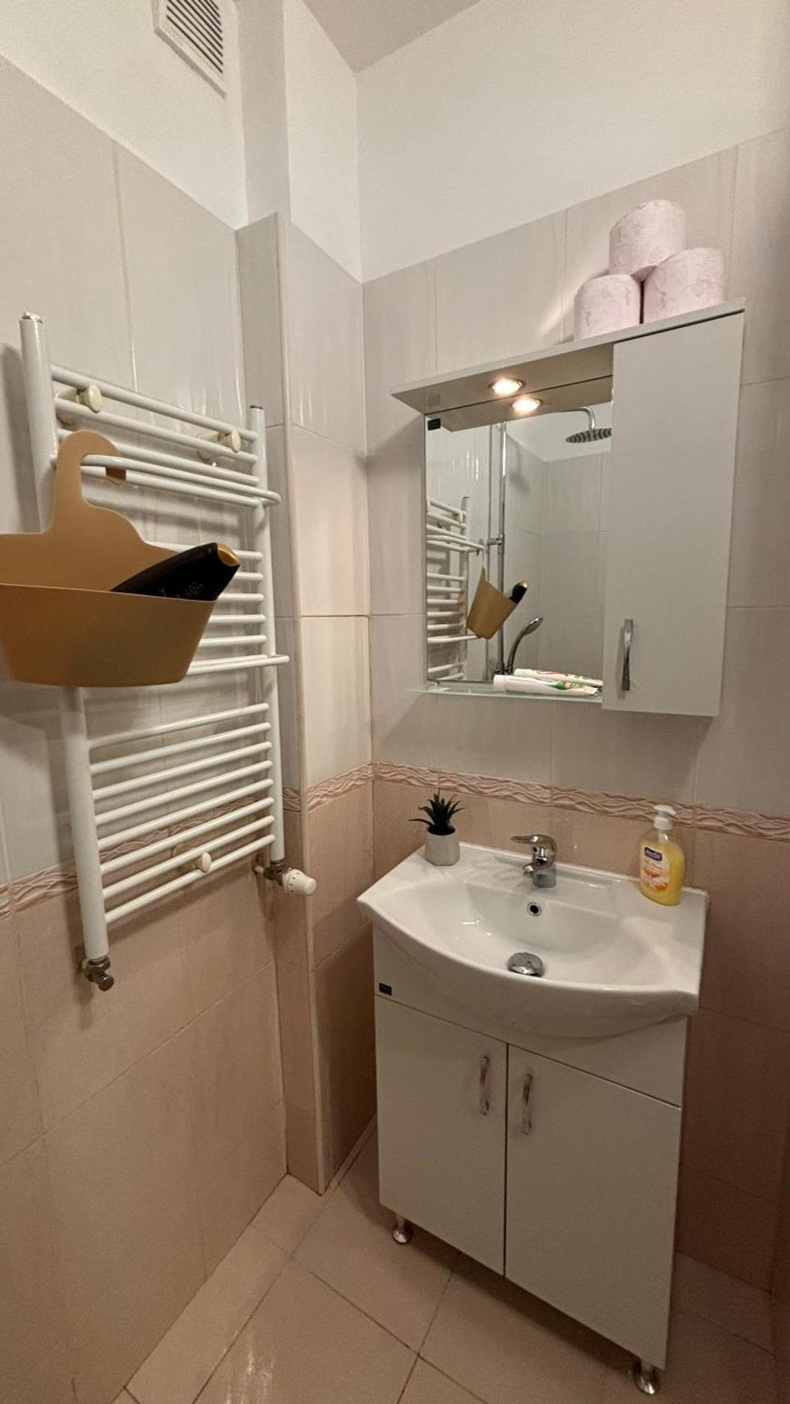 Quiet 2 Bedrooms Downtown Apart Софія Екстер'єр фото