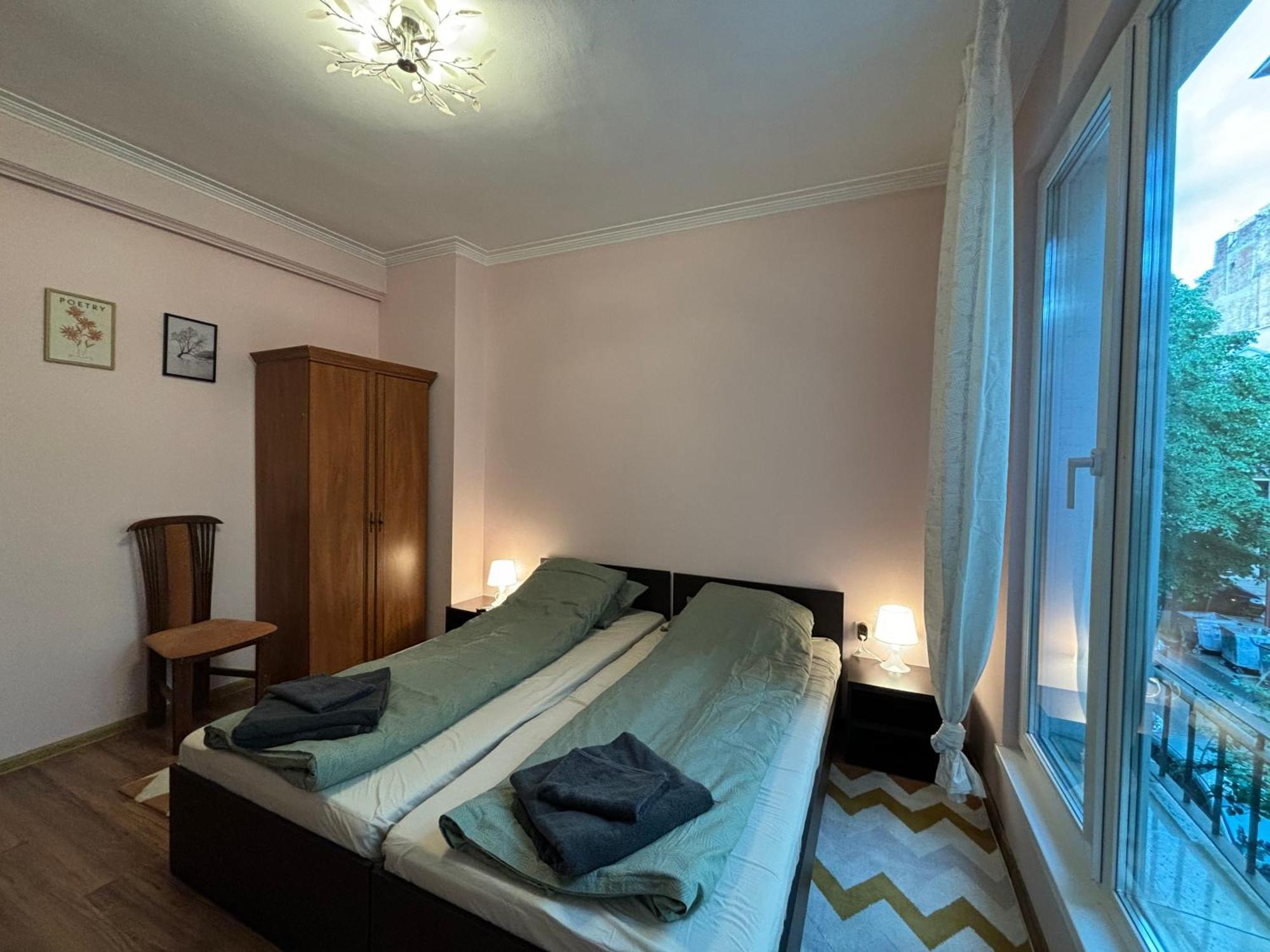 Quiet 2 Bedrooms Downtown Apart Софія Екстер'єр фото