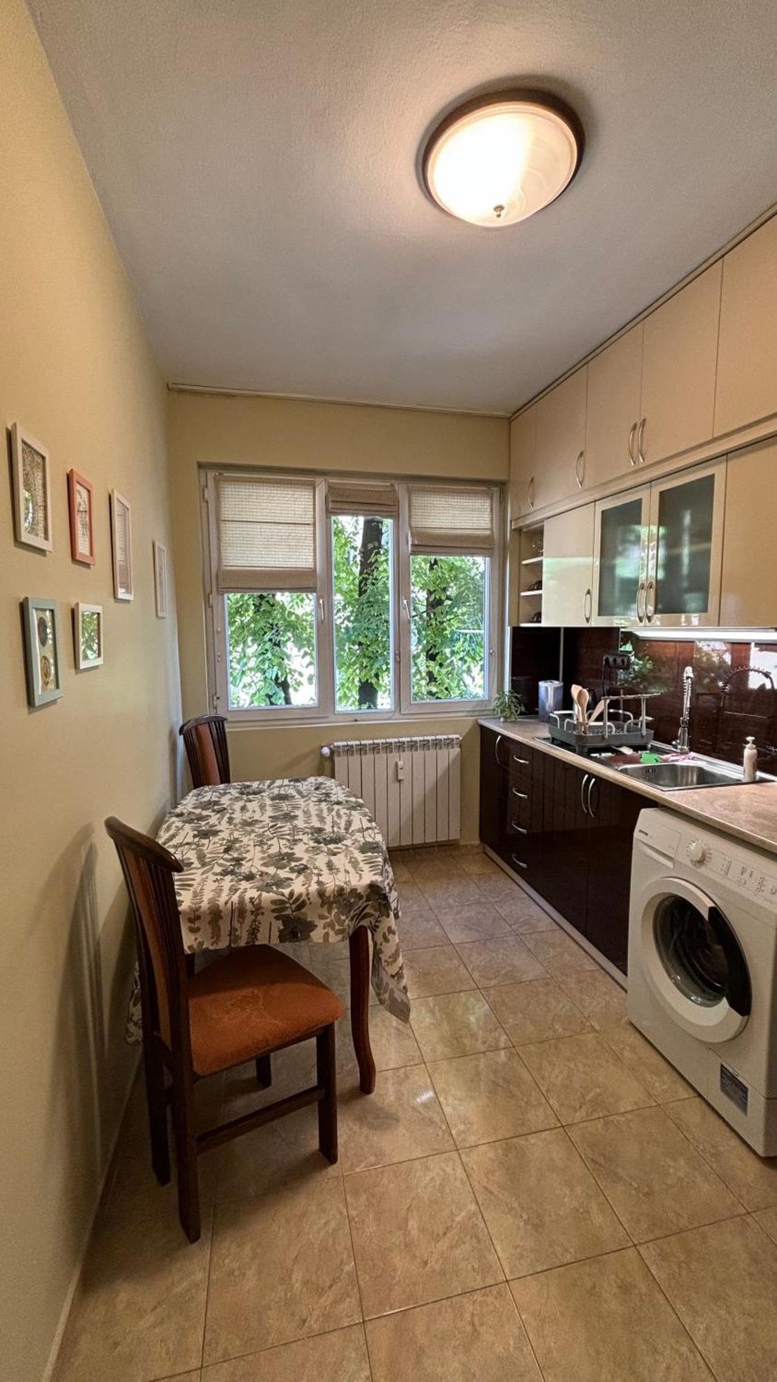 Quiet 2 Bedrooms Downtown Apart Софія Екстер'єр фото